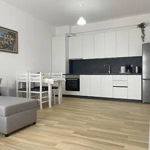 Atrium Residency تيرانا
