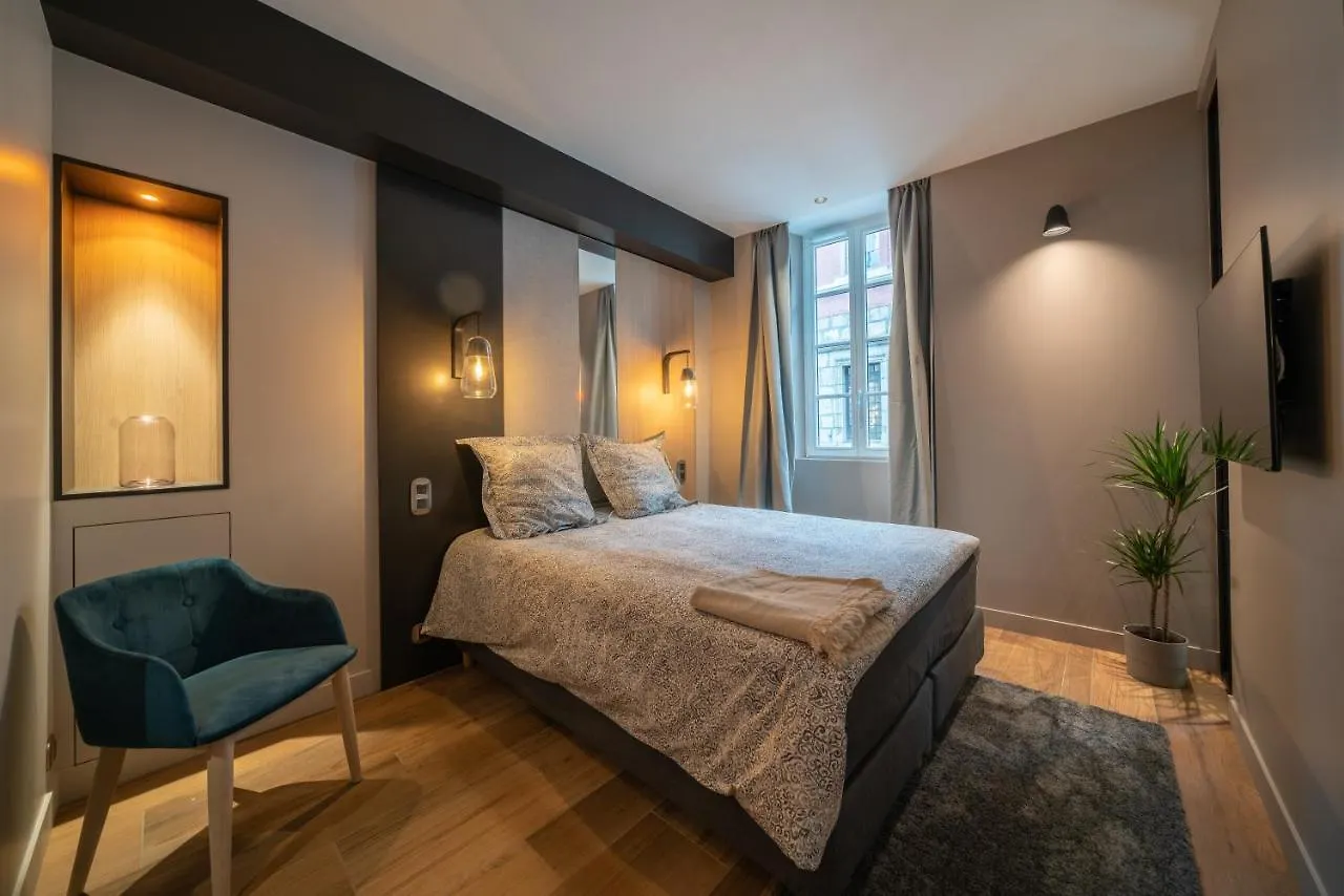 Le Luxury Design De La Vieille Ville Annecy France